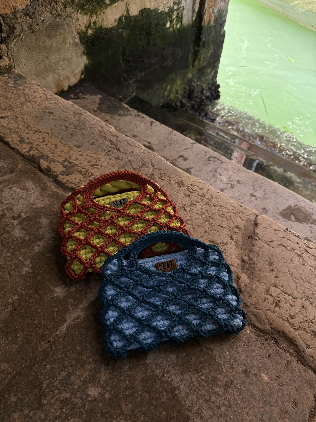 Borse crochet azzurra e gialla