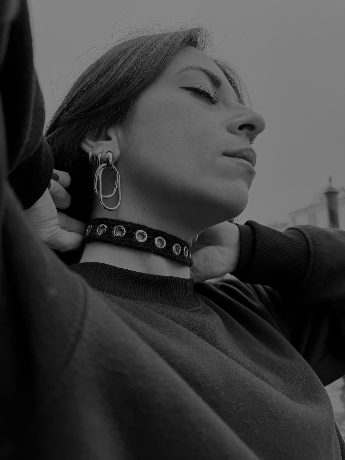 Choker Node Boutique indossato